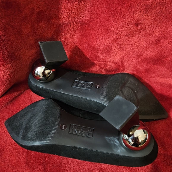 Alfani Women Justena Black Pointed-Toe Pump Size 7.5M w/ Geometric Shape Heels - Picture 3 of 7